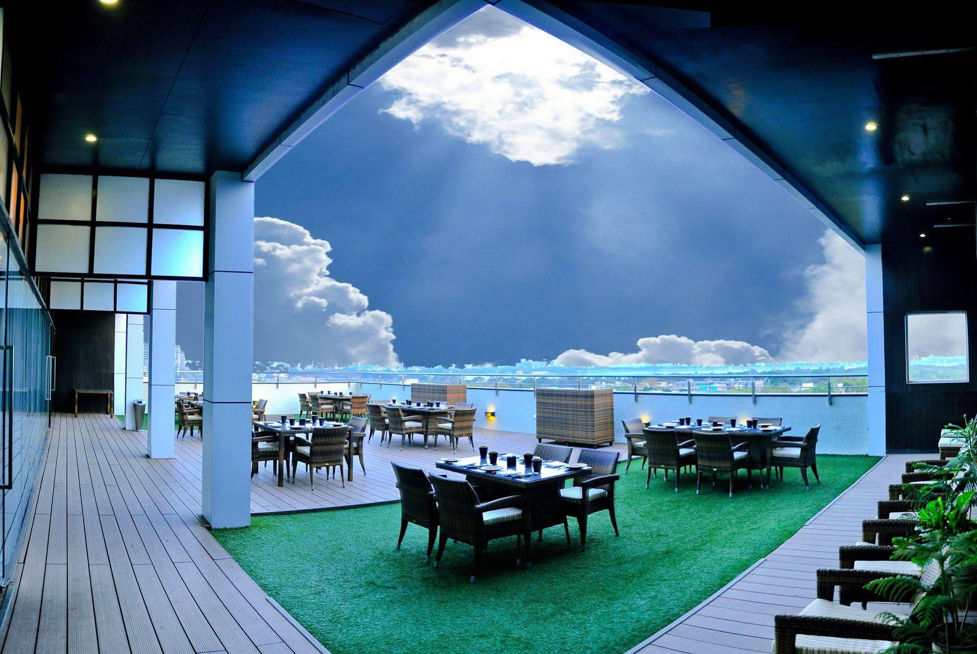Manasarovar - The Fern Hyderabad Luaran gambar
